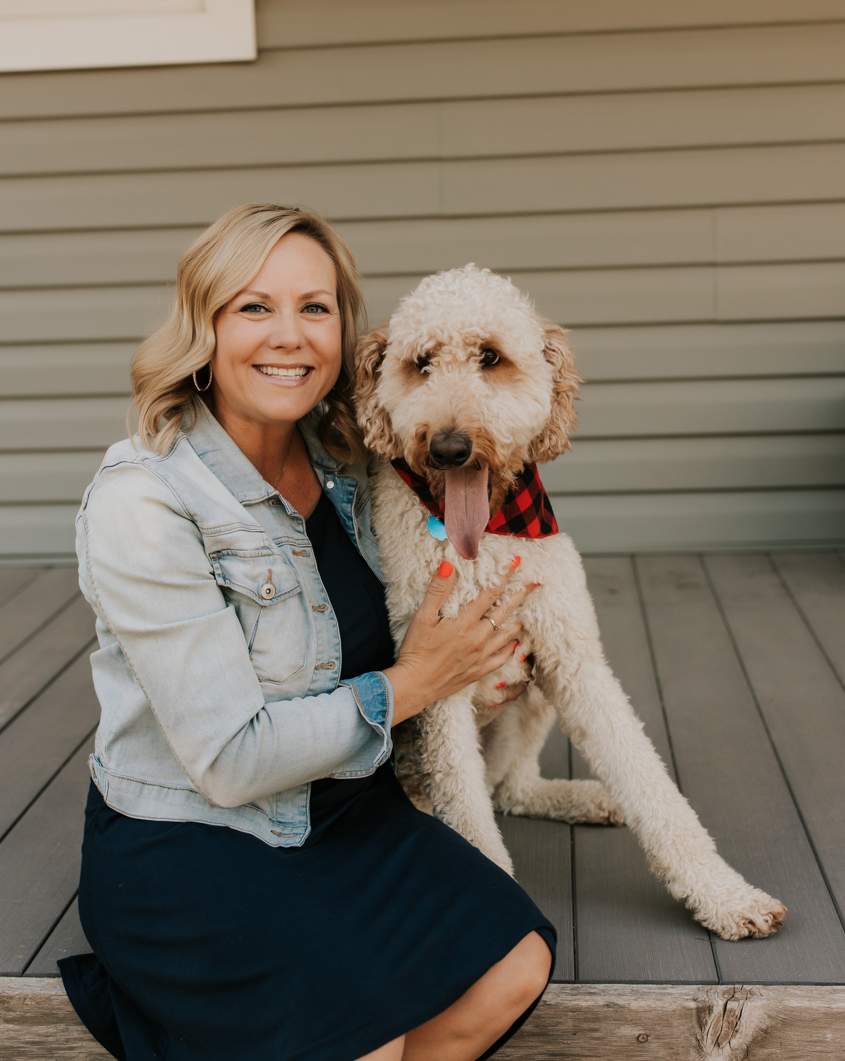 Kristi Moser and her therapy dog, Oakley